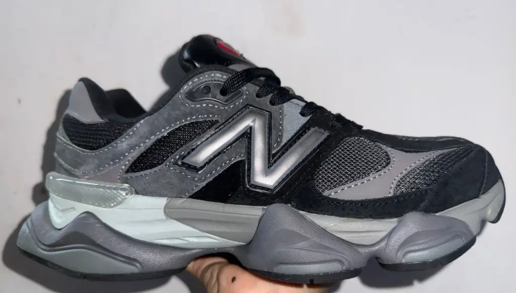 New balance 9060 negro gris