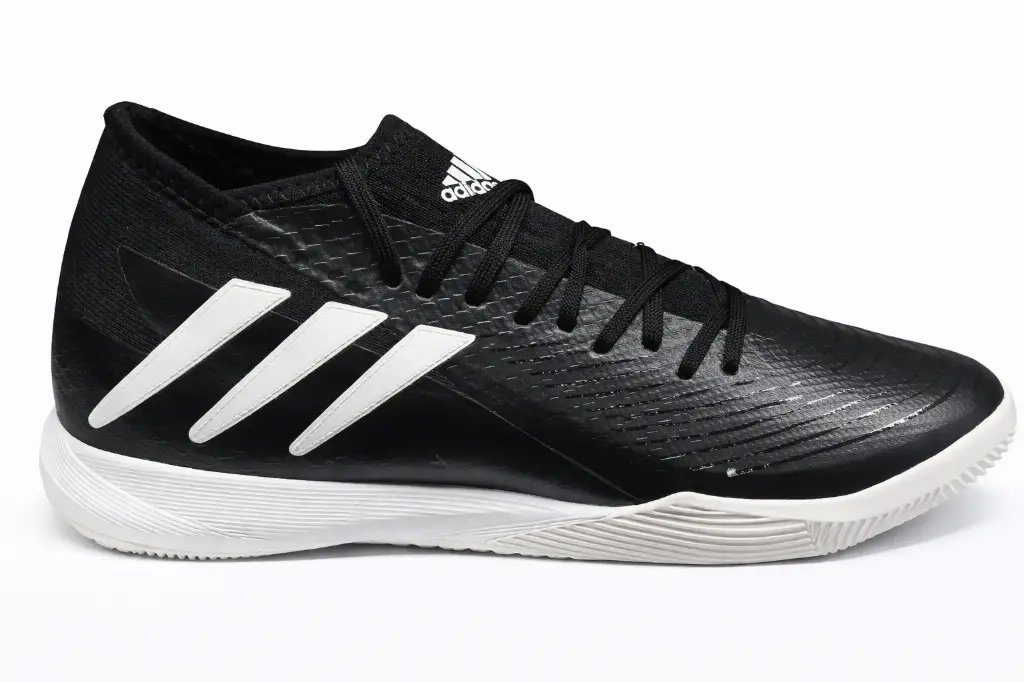 Micro futbol Adidas negra 