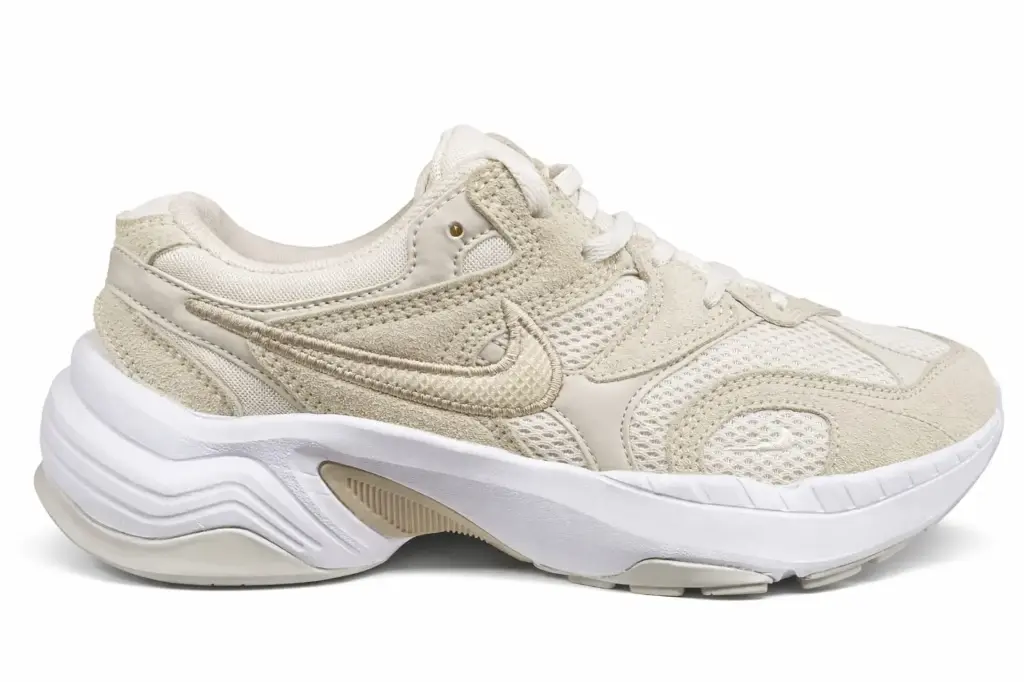 Nike initiator beish