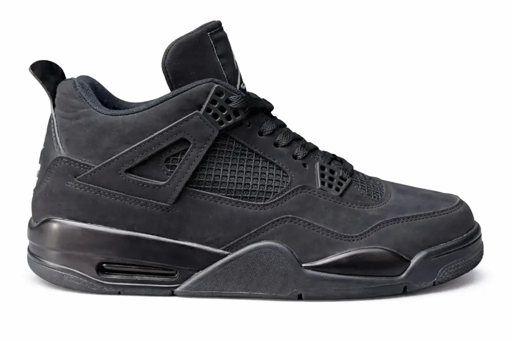 Air jordan retro 4 negra