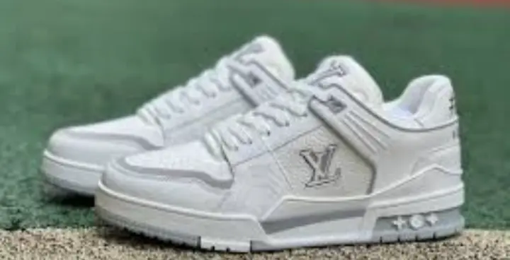 Louis vuitton 1982 branco