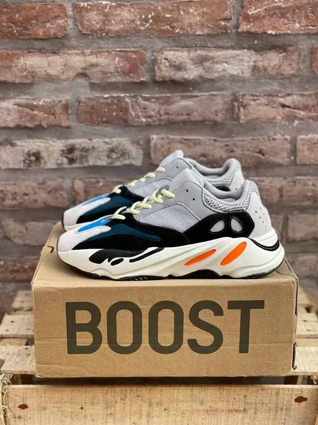 Yeezy boost boost