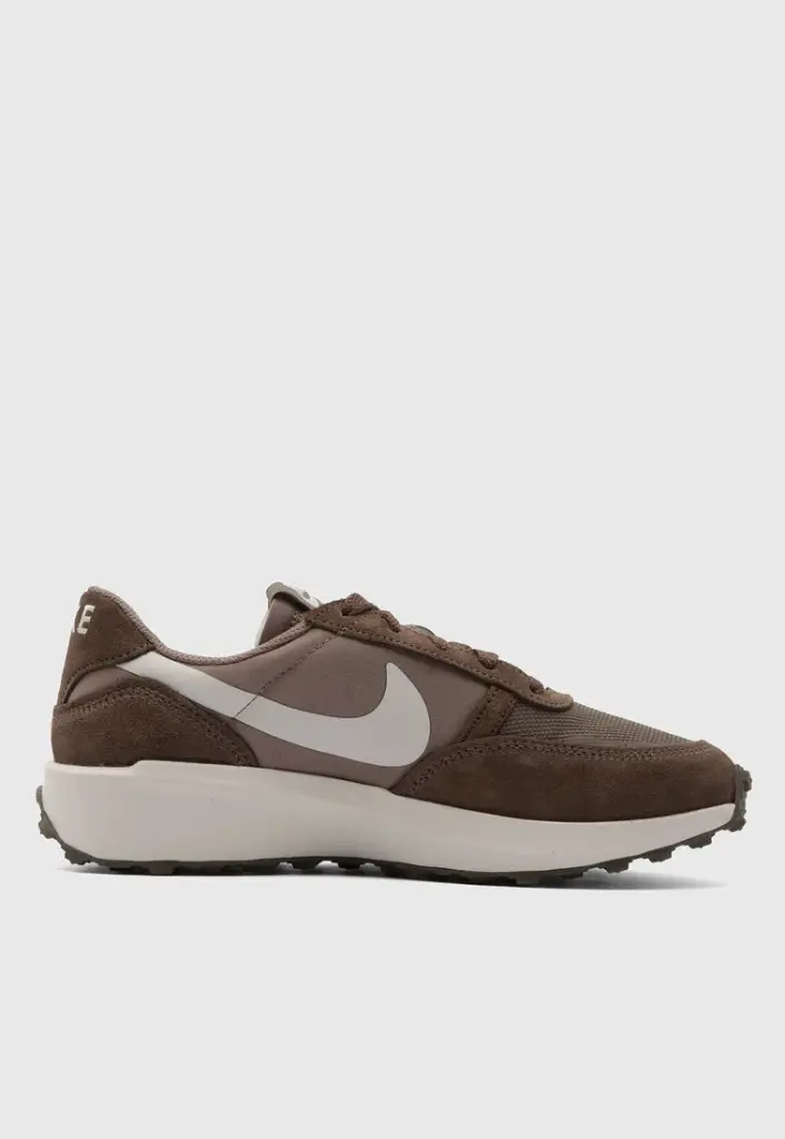 Nike  waffle cafe