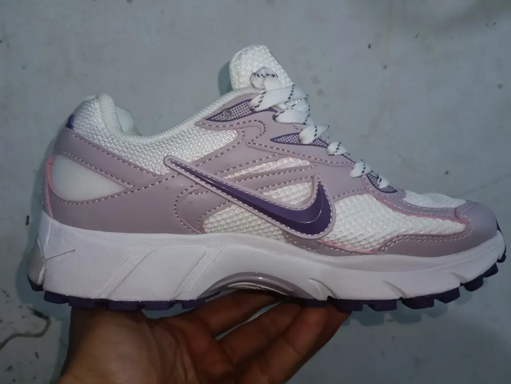 Nike vomero cushlon morada