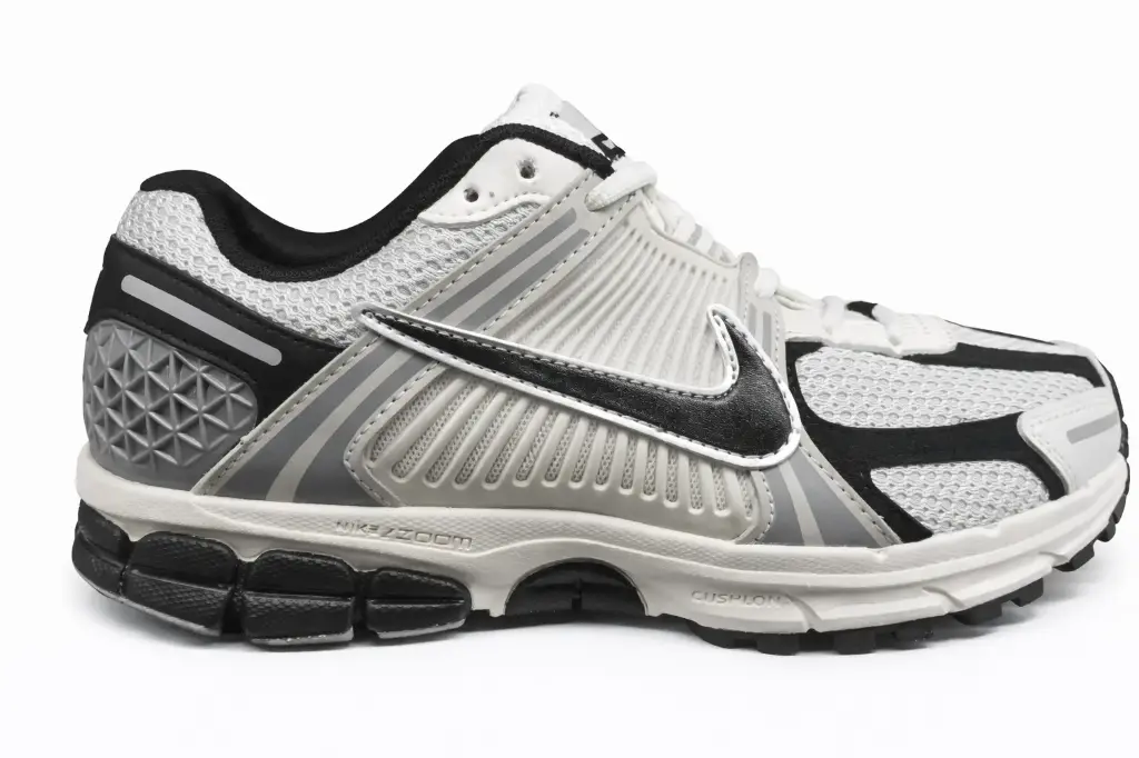 Nike  vomero 5 hombre