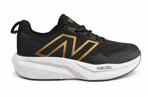 New balance fuellcell negra dorado