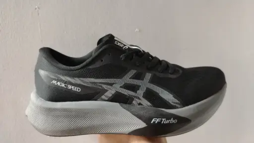 [magic ff turbo negra] Asics magic ff turbo negra