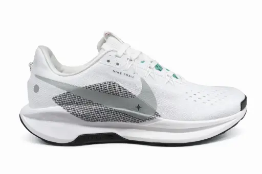 Nike trail blanca