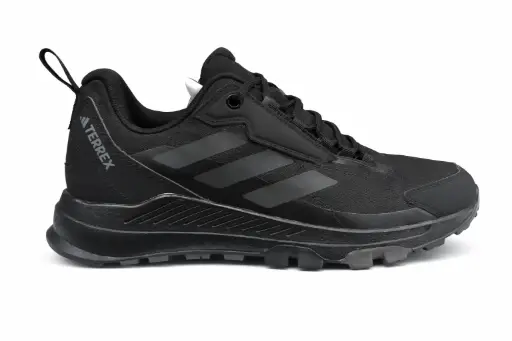 Adidas terrex negra