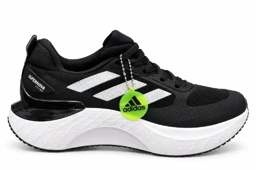 Adidas SUPERMAGMA negra